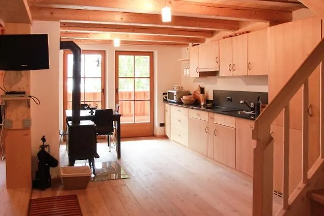 Tabia Su'N Coi Villa Alleghe 0*,  İtalya
